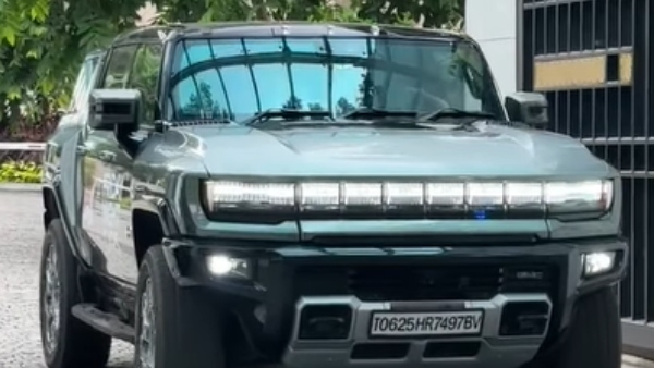 ranveer singh Hummer ev