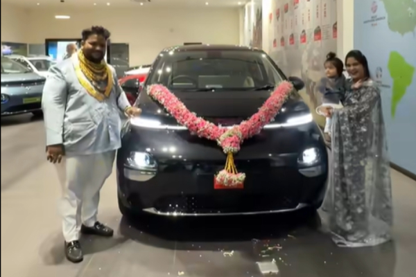 indian golden brothers bought mg windsor ev