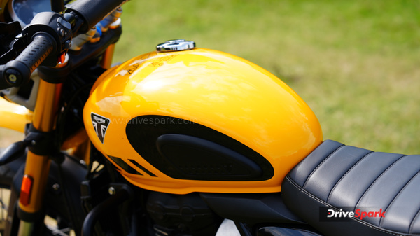 Triumph Scrambler 400 XC