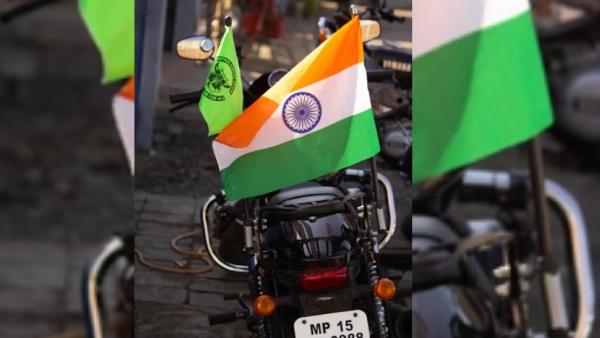 independence day flag in Car and bike