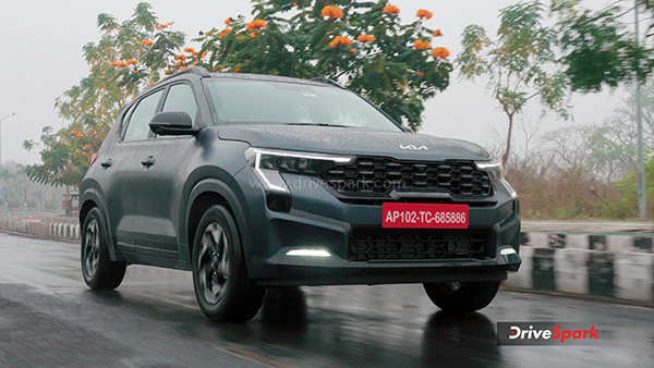 cars with sunroof price under 10 lakh