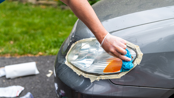 Headlight Cleaning Tips