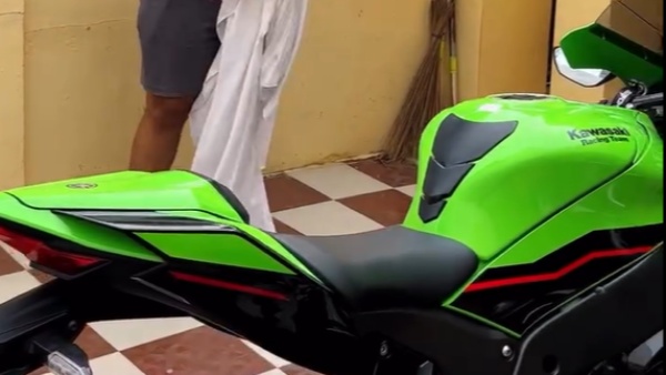 Kawasaki Ninja ZX 10R Kawasaki Ninja ZX 10R