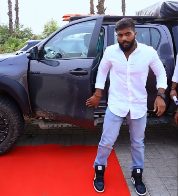 fitness enthusiast ankit baiyanpuria bought land rover defender 110