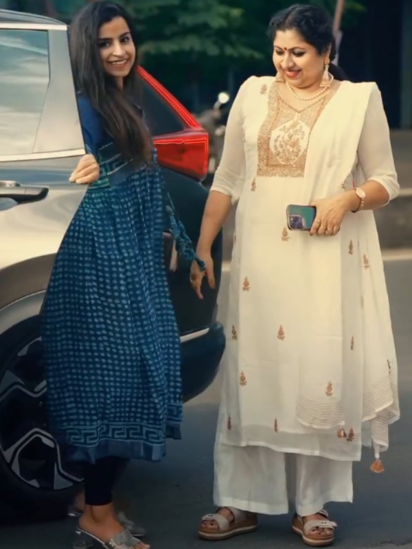 young singer sivaangi bought mercedes-benz gle