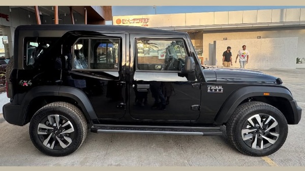 actress neena madhu bought mahindra thar roxx