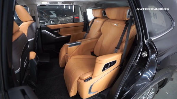 toyota innova hycross car customissation