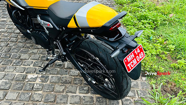 triumph thruxton 400 bike review