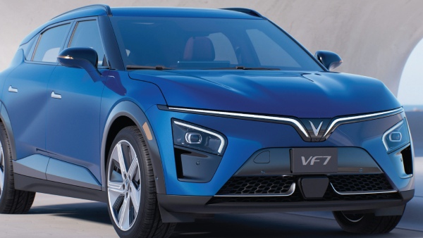 Vinfast VF 7 vs Mahindra Xev 9e Comparison