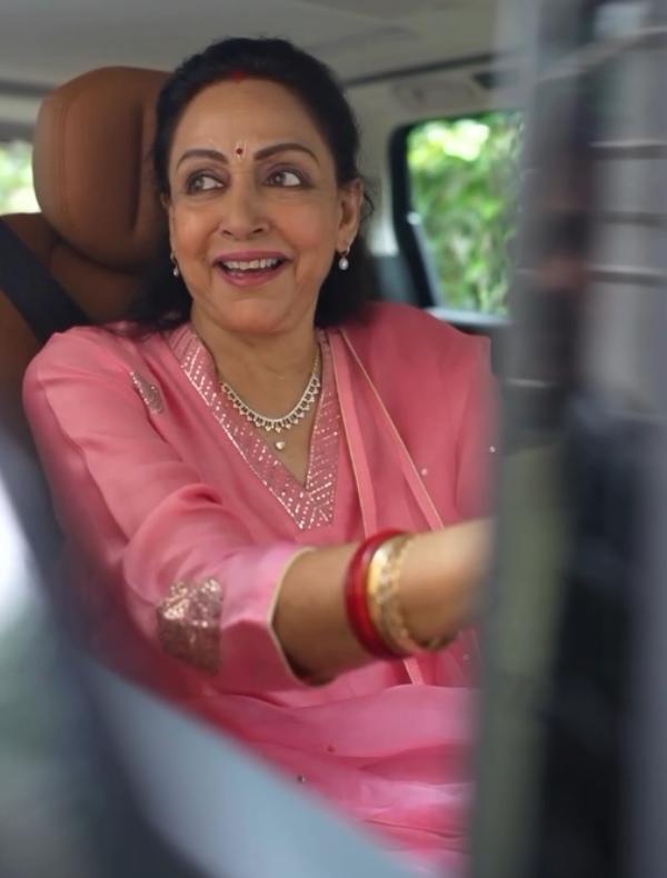 actress hema malini bought mg m9 electric mpv car