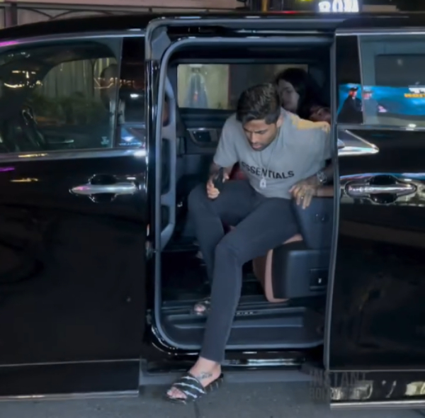 cricketer suryakumar yadav arrived in toyota vellfire mpv car