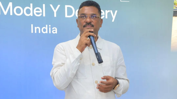 tesla electric car delivery