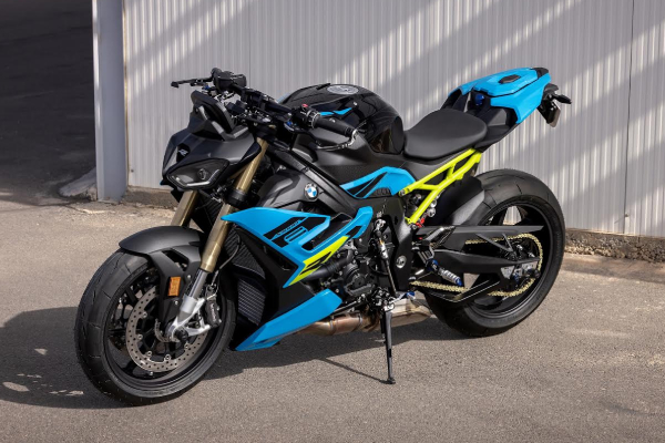bmw s1000 r motorcycle launched