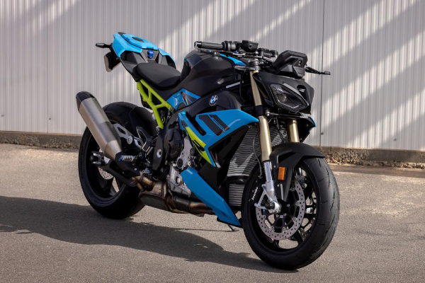 bmw s1000 r motorcycle launched