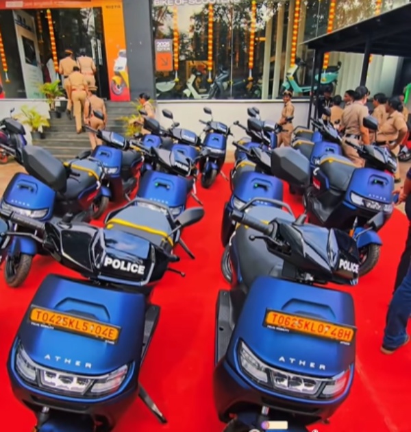 kerala police receives ather rizta electric scooters