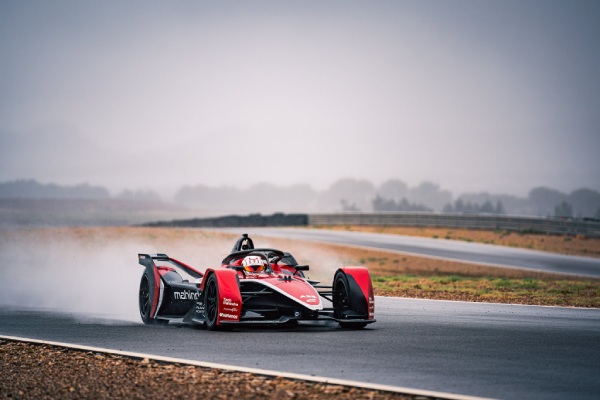 actor ajithkumar drives mahindra formula e gen 2