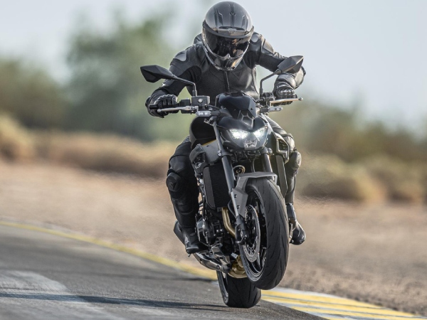 kawasaki motors launches z900 motorcycle