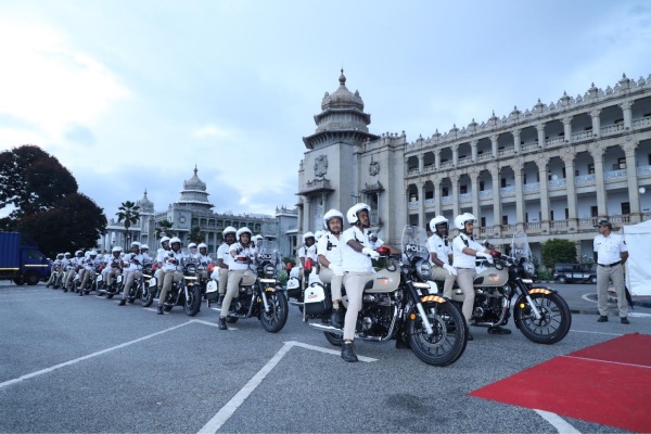 customised honda cb350 bikes to karnataka police