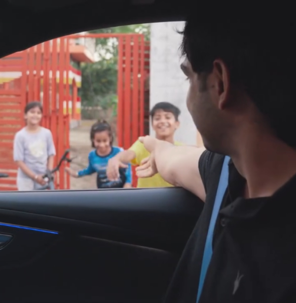 indian javelin thrower neeraj chopra arrived in brand-new audi rsq8 car