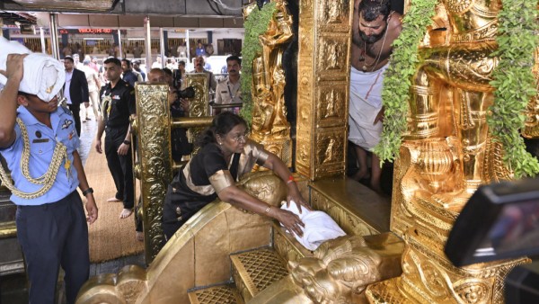 indian president droupadu murmu visits sabarimala temple in force gurkha