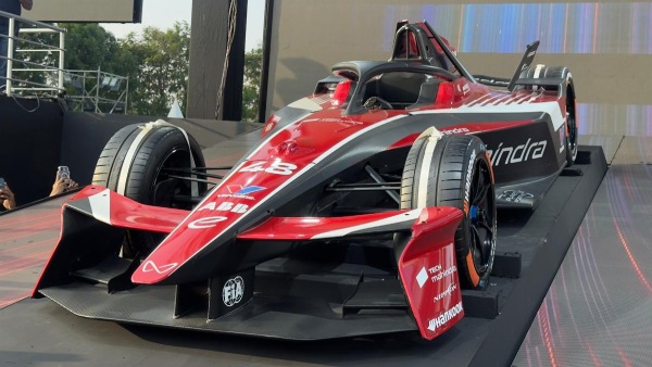Mahindra M12 Electro Unveiled