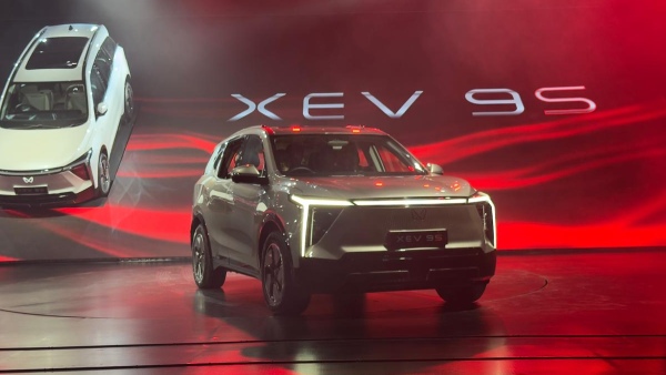 mahindra xev 9s