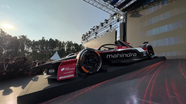 Mahindra M12 Electro Unveiled
