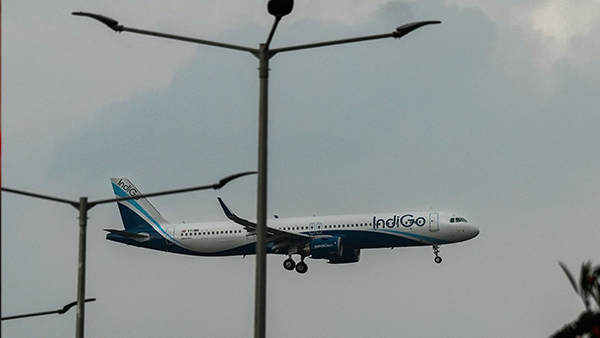 how airplanes can land even if all engines fail