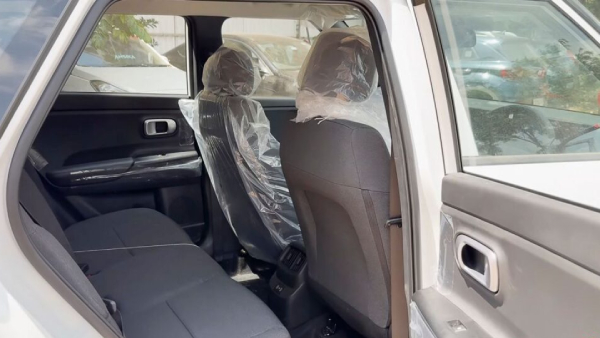 new hyundai venue base variant