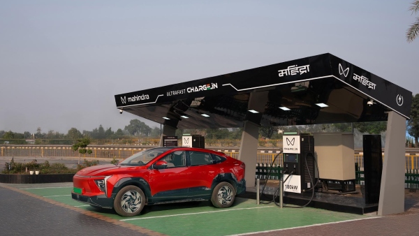 mahindra charge in inaugurates ultra-fast charging network