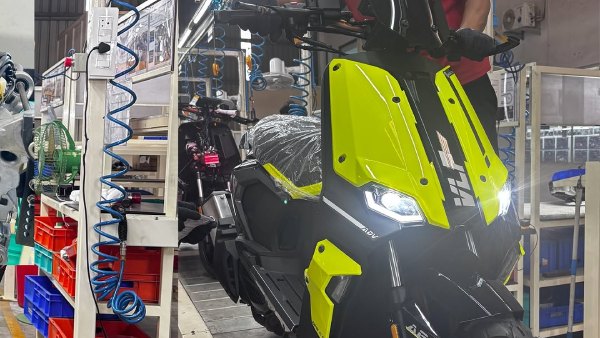 vlf mobster 135 scooter assembly