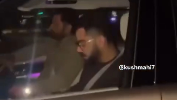 dhoni drove his range rover autobiography lwb car with virat kohli