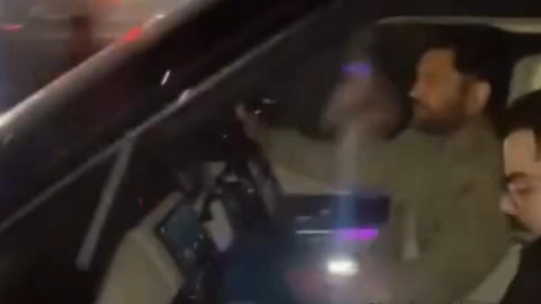 dhoni drove his range rover autobiography lwb car with virat kohli