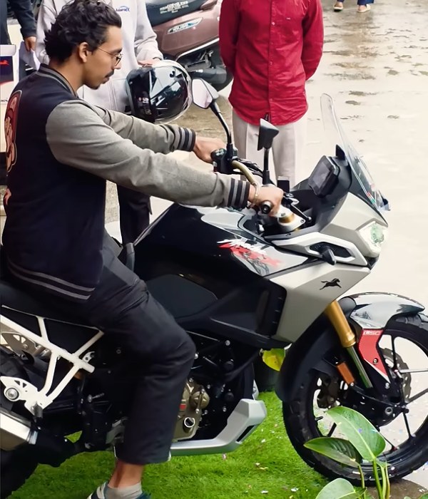 tvs apache rtx300 motorcycles deliveries