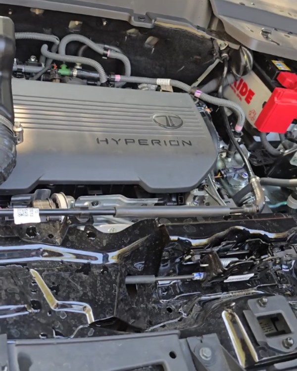 tata harrier petrol car spotted