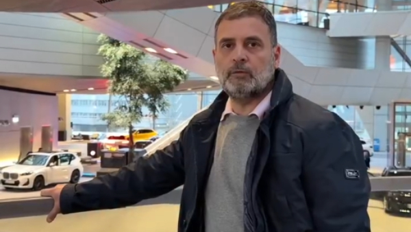 rahul gandhi visits bmw factory