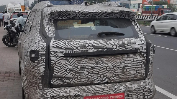 new renault duster spotted