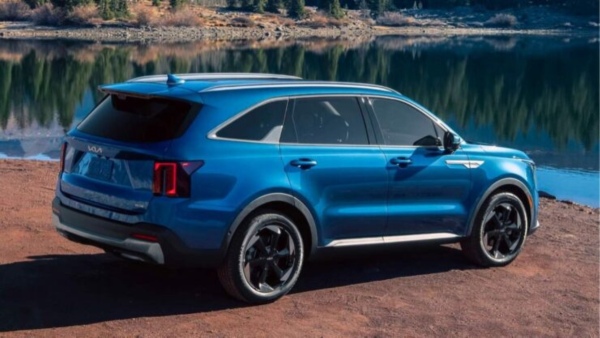 Kia First Hybrid Car