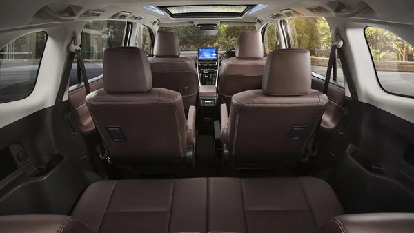 Toyota Innova Hycross Cabin