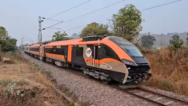 vande bharat sleeper train trial
