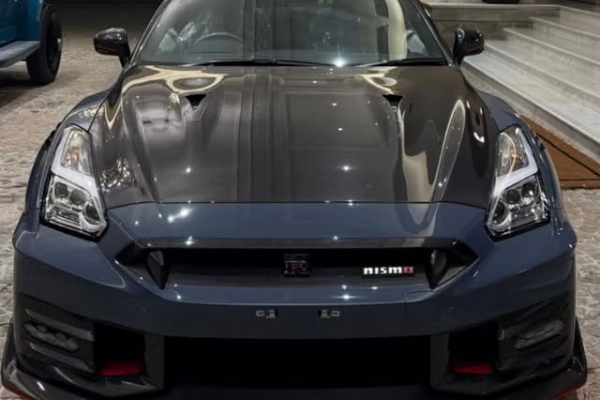 indian businessman yohan poonawalla bought nissan gtr r35 nismo car