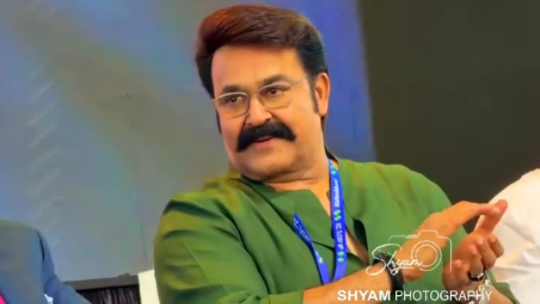 actor mohanlal arrived in electric autorickshaw