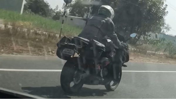 tvs apache rr450 bike spotted