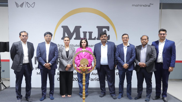 mahindra doorstep electric car service