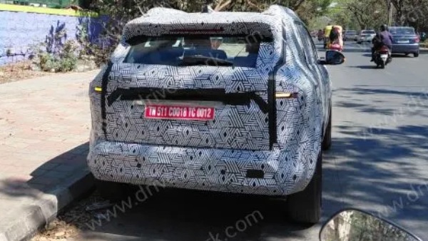 new renault duster suv spotted