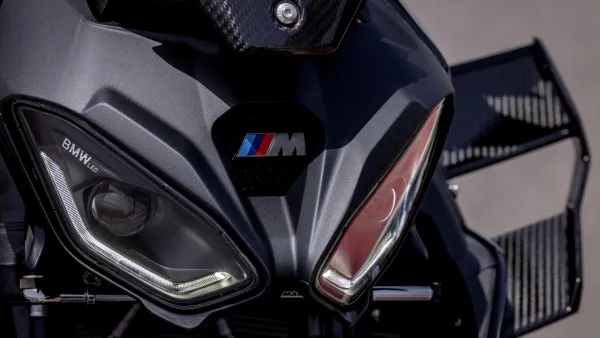 BMW M 1000 R 2026