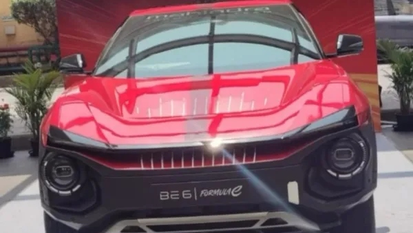 actor ajithkumar gifted mahindra be6 formula e edition actor ajithkumar gifted mahindra be6 formula e edition