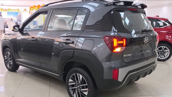 2026 hyundai exter facelift hx10 variant at dealership showroom 2026 hyundai exter facelift hx10 variant at dealership showroom