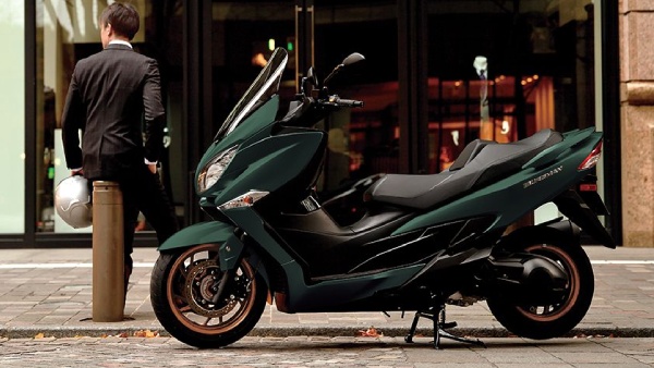 Suzuki Burgman 400 Scooter