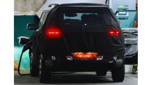 hyundai sub-compact electric suv spotted